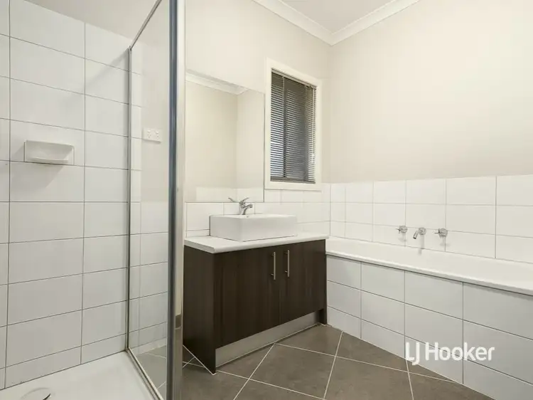 Seventh view of Homely unit listing, Unit 7/41-45 Valencia Circuit, Cranbourne VIC 3977