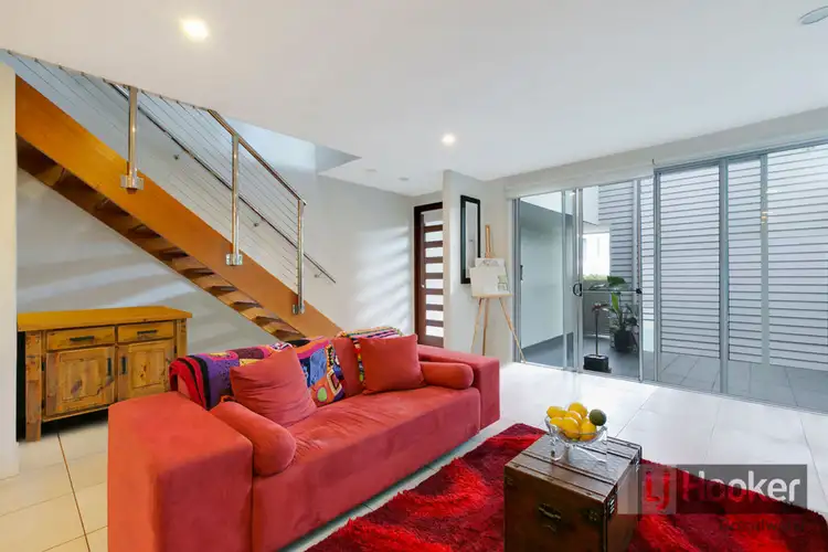 Sixth view of Homely semi-detached listing, 1/32 Parr Street, Biggera Waters QLD 4216