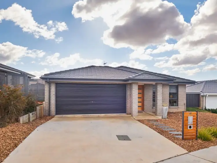 Second view of Homely house listing, 39 Carman Loop, Macgregor ACT 2615