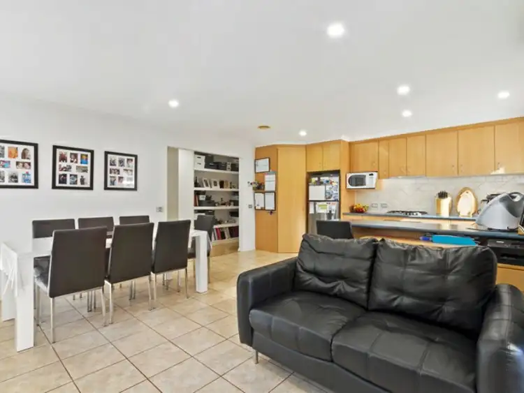 Fifth view of Homely house listing, 2 Durack Place, Traralgon VIC 3844
