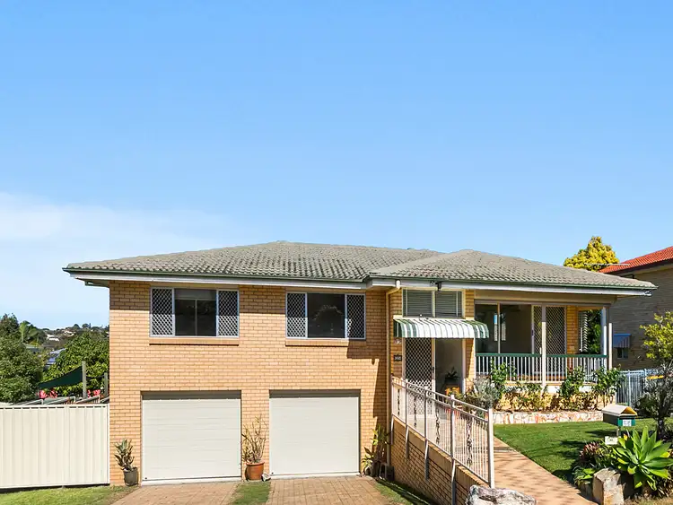 25 Tandanya Street, Mansfield QLD 4122