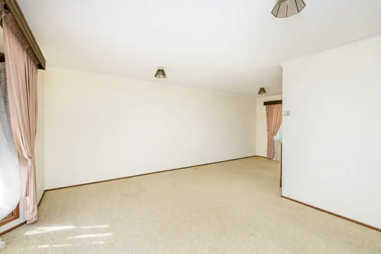 Sixth view of Homely house listing, 18 Graham Place, Queanbeyan NSW 2620