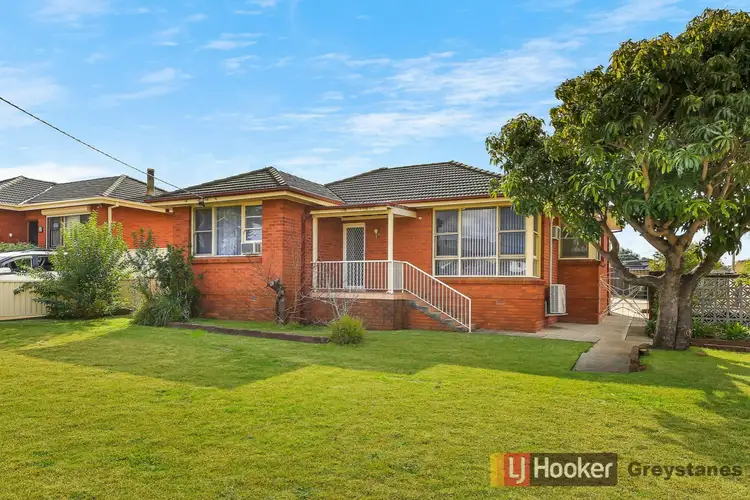 8 Hector Street, Greystanes NSW 2145