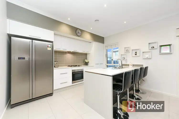 Third view of Homely house listing, 9 Barrier Reef Circuit, Endeavour Hills VIC 3802