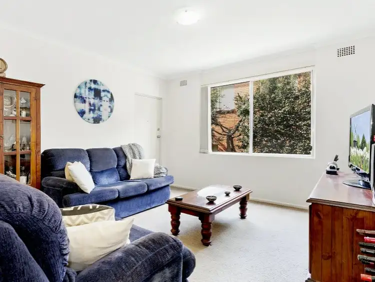 3/5 Kelvin Road, Coniston NSW 2500