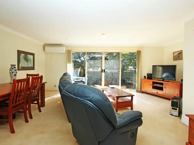 Third view of Homely house listing, 2/33 Trinity Drive, Cambridge Gardens NSW 2747