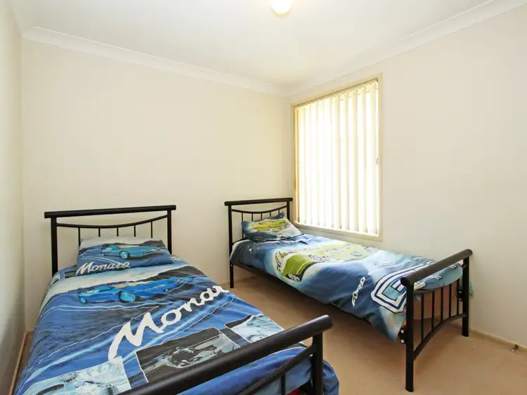 Fifth view of Homely house listing, 2/33 Trinity Drive, Cambridge Gardens NSW 2747