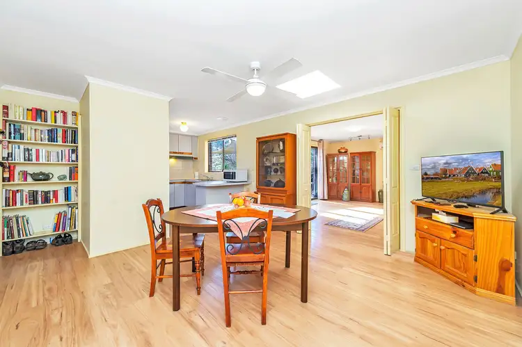 Fifth view of Homely house listing, 10 May Maxwell Crescent, Gilmore ACT 2905