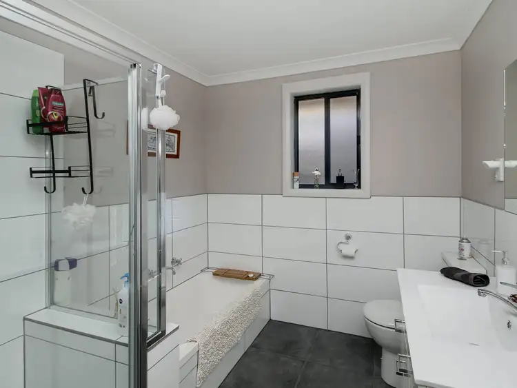 Sixth view of Homely house listing, 7 Clematis Court, Bairnsdale VIC 3875