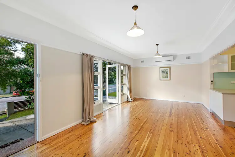 Second view of Homely house listing, 182 Lakedge Avenue, Berkeley Vale NSW 2261