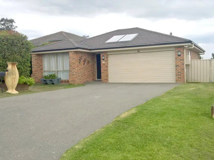 40 Kent Street, Greta NSW 2334