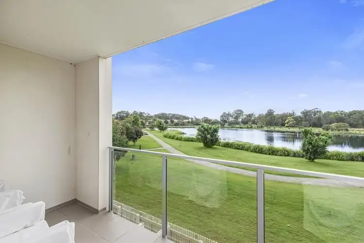 19/2 Inland Drive, Tugun QLD 4224