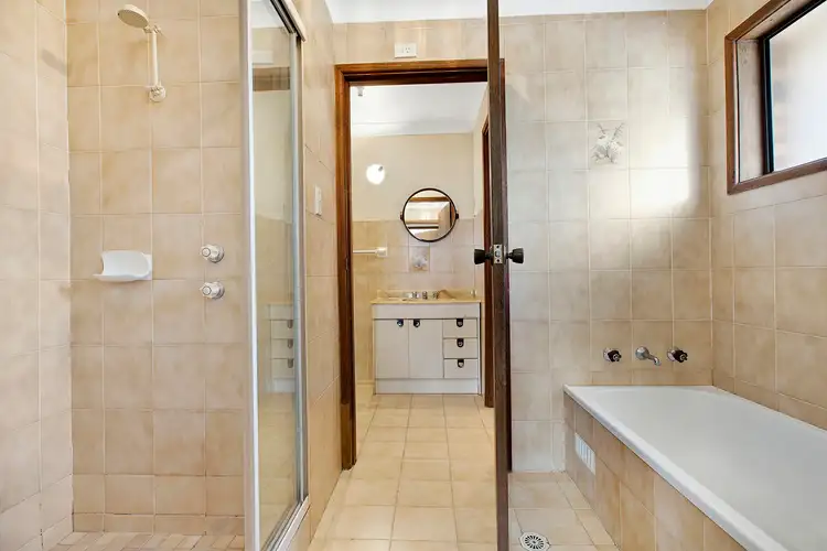 Fifth view of Homely house listing, 32 Gladys Ave, Berkeley Vale NSW 2261