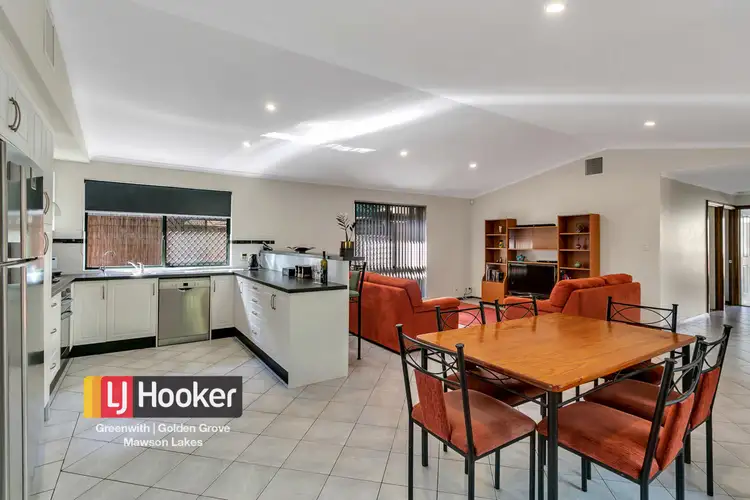 Sixth view of Homely house listing, 2 Mark Avenue, Craigmore SA 5114