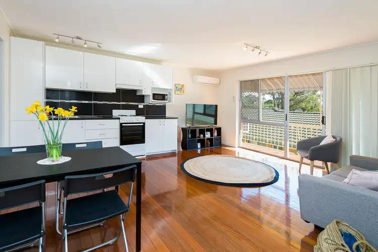 4/9 Middle Street, Labrador QLD 4215