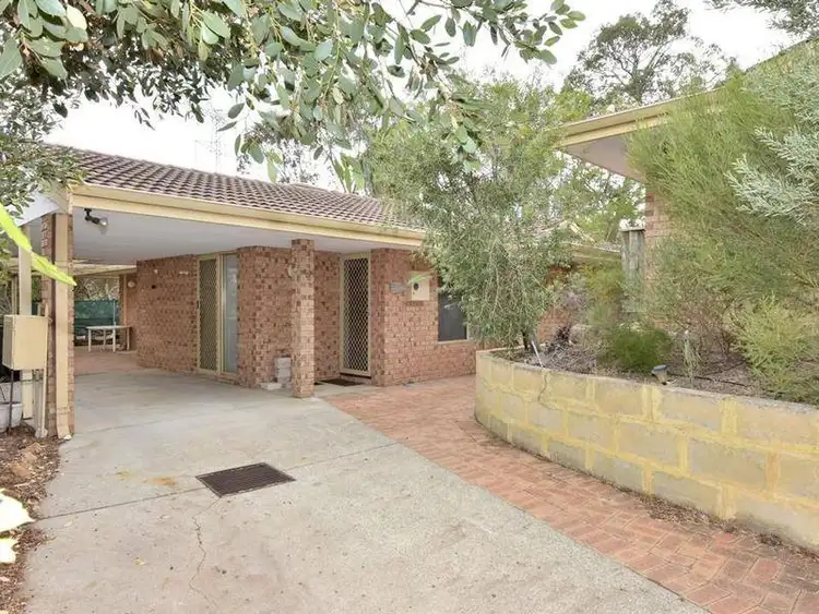 4/8 Turf Court, Greenmount WA 6056