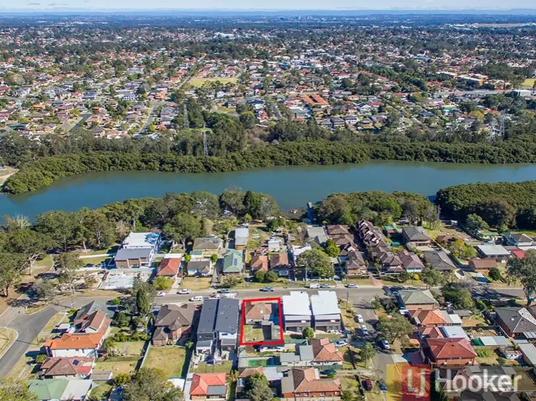 6 Salt Pan Road, Peakhurst NSW 2210