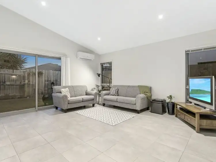 Fifth view of Homely townhouse listing, 7 Llano Circuit, Berwick VIC 3806