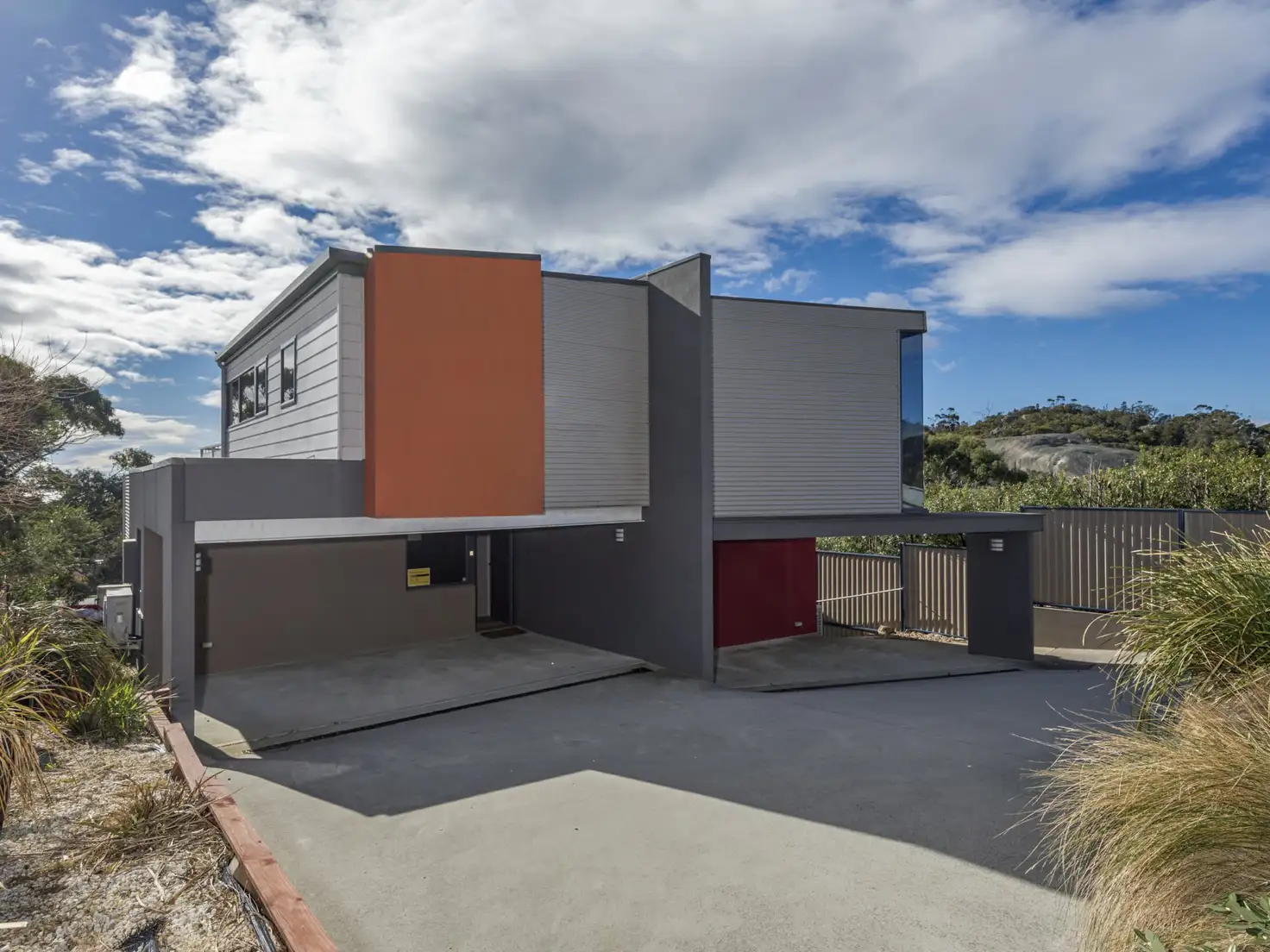 Main view of Homely unit listing, U2/32 Douglas St, Bicheno TAS 7215