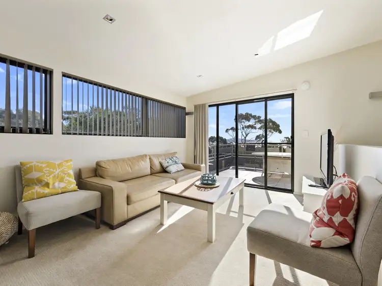 Second view of Homely unit listing, U2/32 Douglas St, Bicheno TAS 7215
