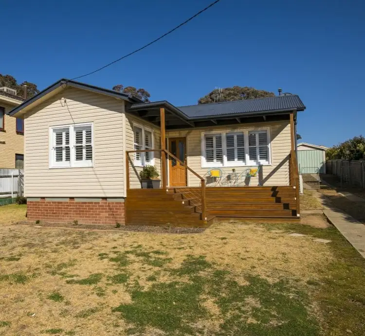 42 Fergus Road, Queanbeyan NSW 2620