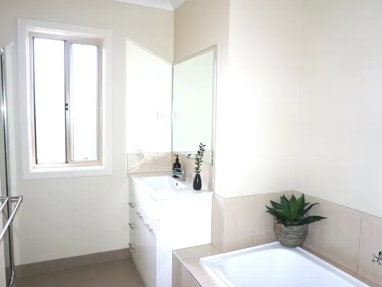 Seventh view of Homely house listing, Unit 1/46 Donegal Avenue, Traralgon VIC 3844