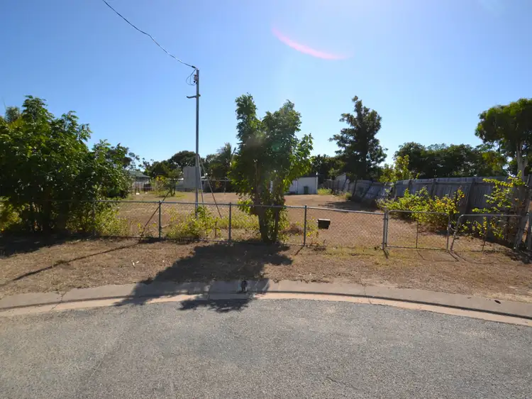 72 Field St, Bowen QLD 4805