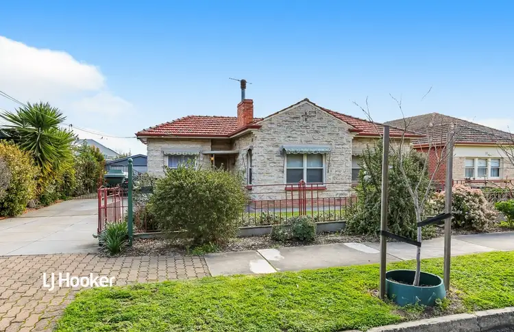 22 Poltawa Terrace, Broadview SA 5083