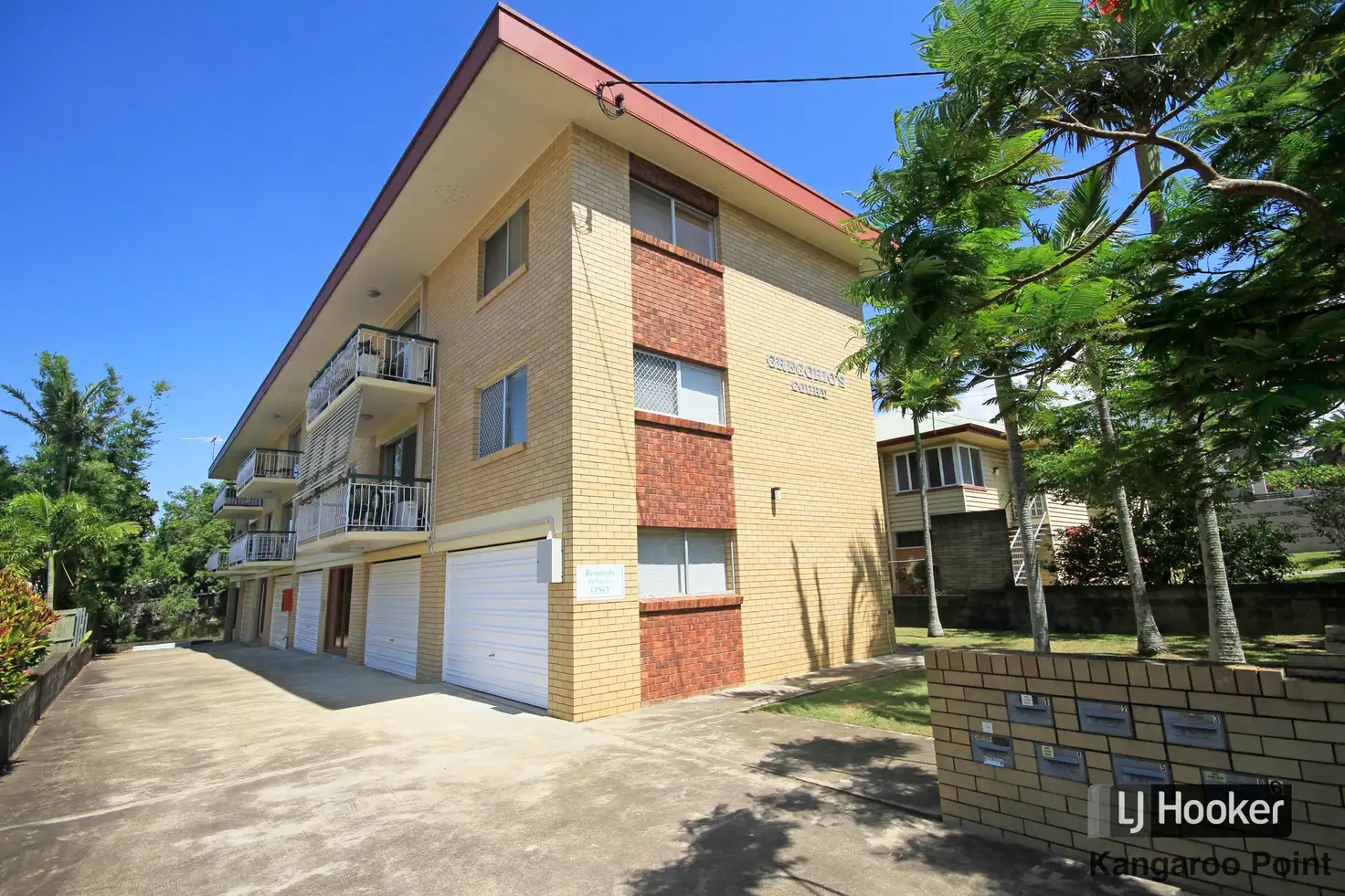 Main view of Homely unit listing, 2/27 Thorpe Street, Balmoral QLD 4171