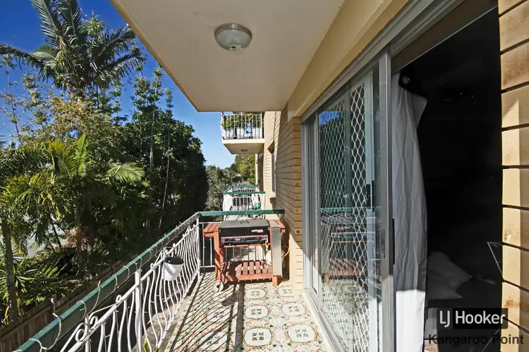 Third view of Homely unit listing, 2/27 Thorpe Street, Balmoral QLD 4171