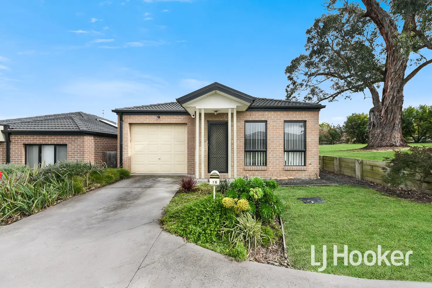 Main view of Homely unit listing, 16/103 Army Road, Pakenham VIC 3810
