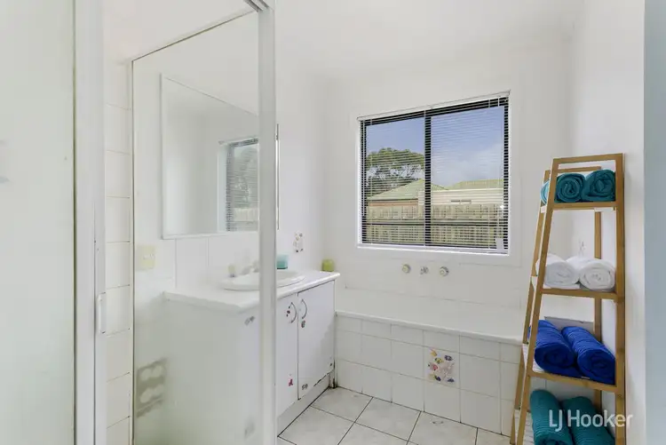 Seventh view of Homely house listing, 5 Pinecone Court, Werribee VIC 3030