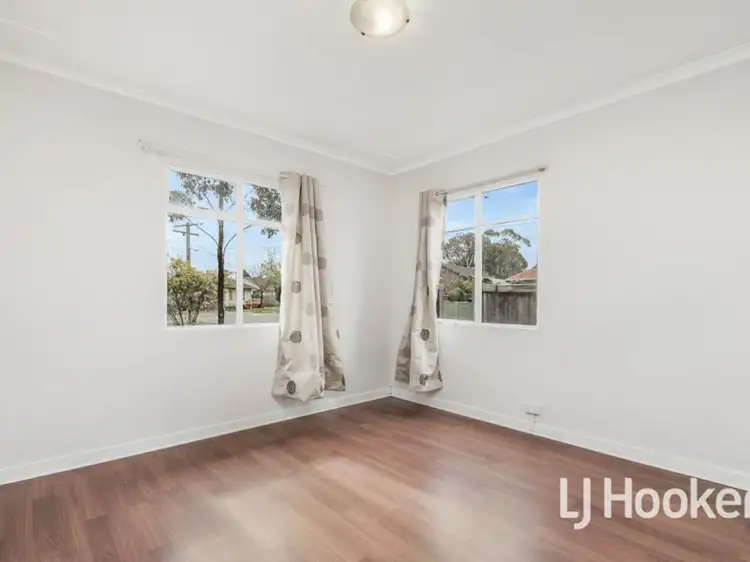 Fifth view of Homely house listing, 32 Oak Avenue, Doveton VIC 3177