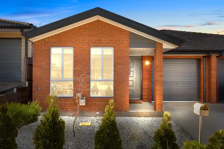 Second view of Homely semi-detached listing, 123 Kavangal Circuit, Ngunnawal ACT 2913