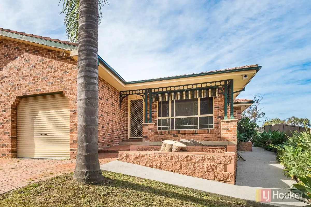 Main view of Homely semi-detached listing, 2/5 Nevil Way, Casula NSW 2170