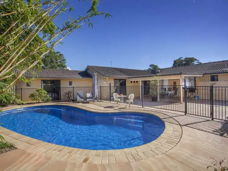17 Hind Avenue, Forster NSW 2428