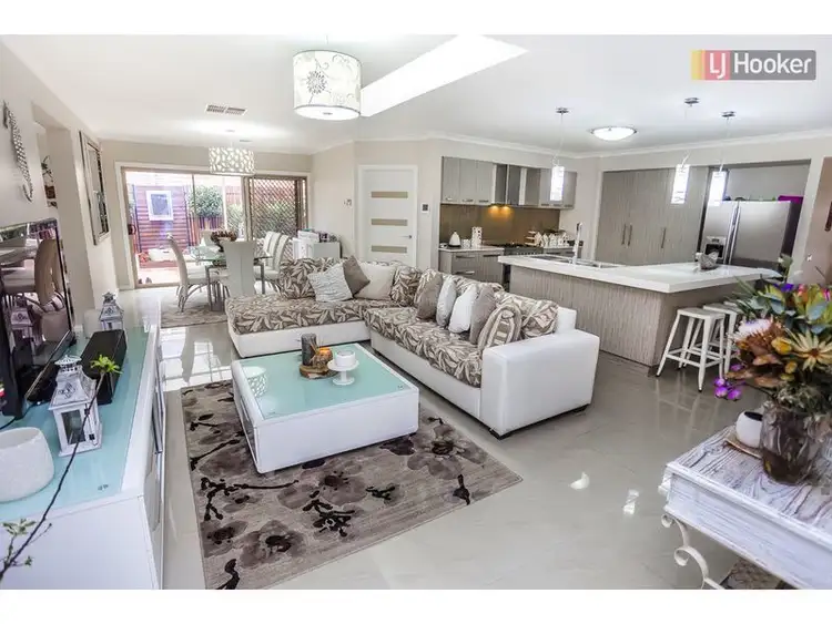 Sixth view of Homely house listing, 82 Newbury Blvd, Craigieburn VIC 3064