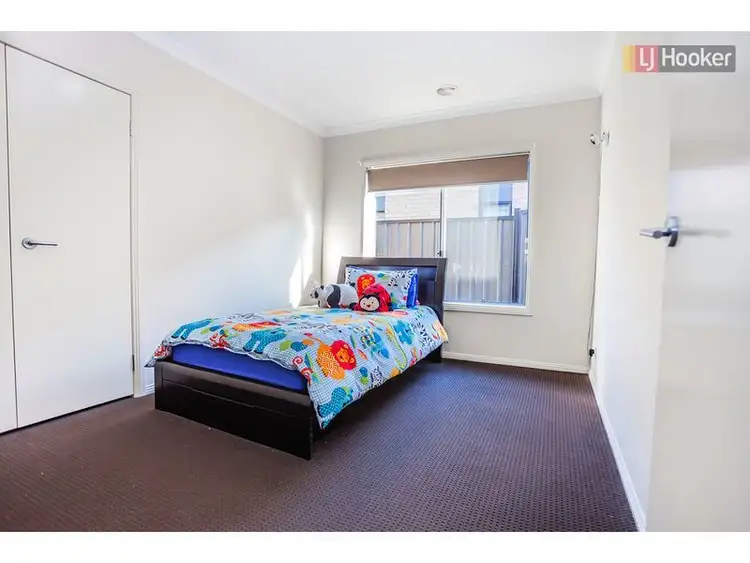Seventh view of Homely house listing, 29 Bradshaw Avenue, Craigieburn VIC 3064