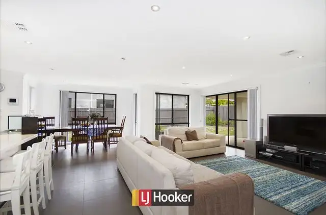 Main view of Homely house listing, 32 Macfarlane Burnett Avenue, Macgregor ACT 2615
