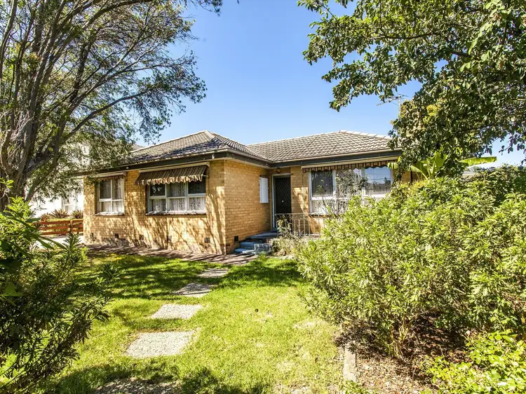 25 Diane Crescent, Mooroolbark VIC 3138