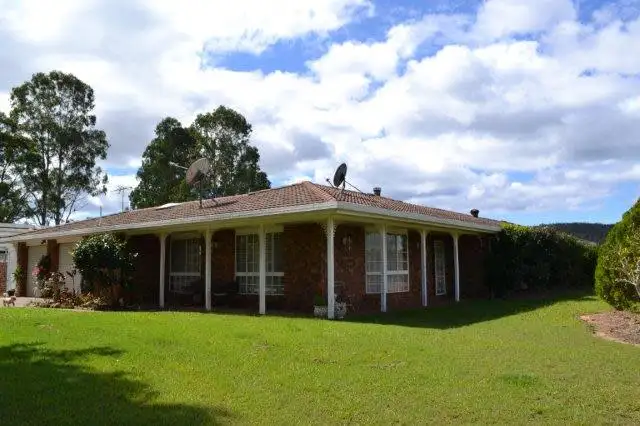 7 Kerr Drive, Macksville NSW 2447