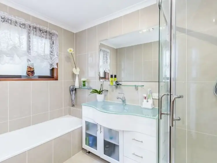 Fifth view of Homely house listing, 9 Graham Place, Queanbeyan NSW 2620