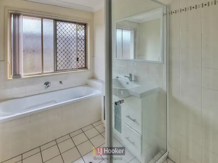 Fifth view of Homely house listing, 4 Dudley Court, Crestmead QLD 4132