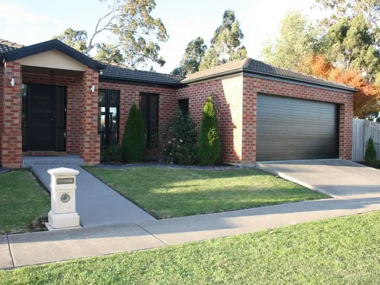 26 Balmoral Crescent, Bairnsdale VIC 3875