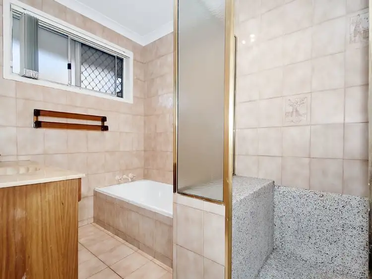 Fifth view of Homely house listing, 2 Cabarita Court, Tugun QLD 4224