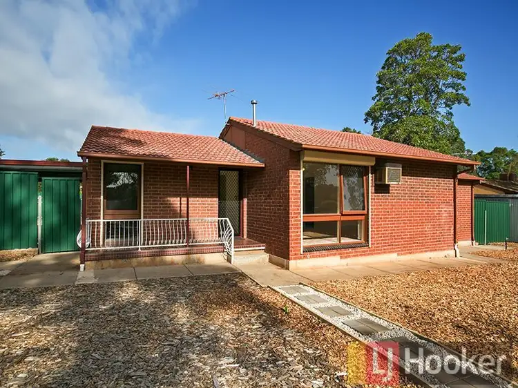 32 Callanna Court, Craigmore SA 5114