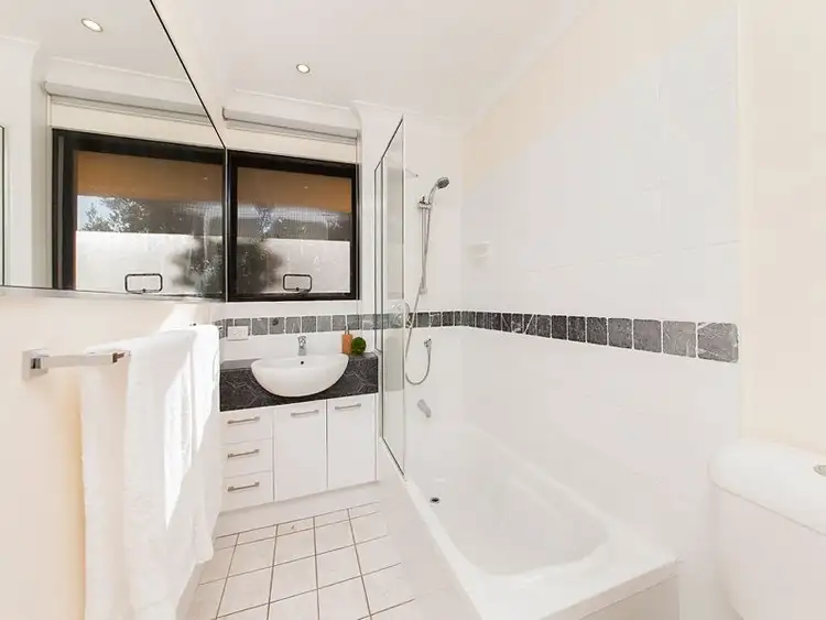 Fifth view of Homely unit listing, 5/62 Elizabeth Street, Toowong QLD 4066