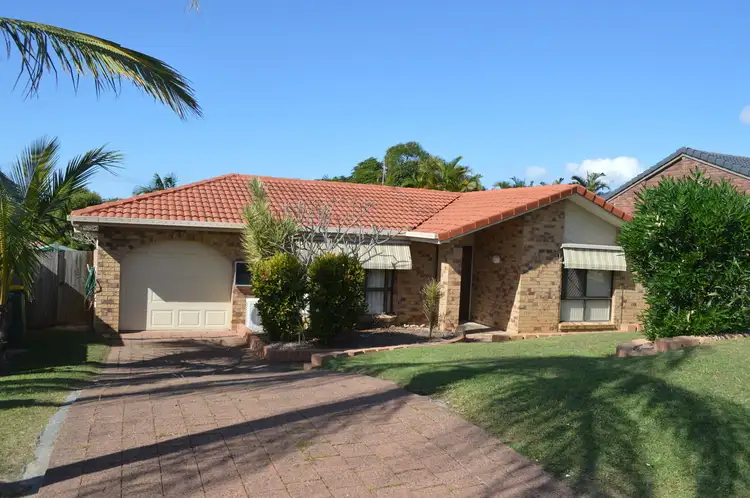 8 Carrumbella Drive, Arundel QLD 4214
