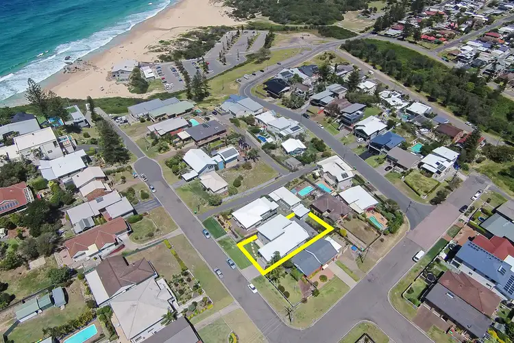 Second view of Homely house listing, 3 High Street, Redhead NSW 2290