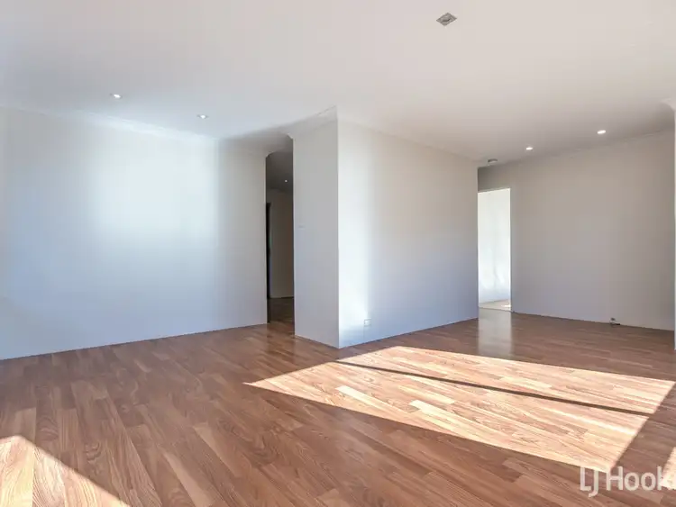 Seventh view of Homely house listing, 5 Ningaloo Way, Thornlie WA 6108